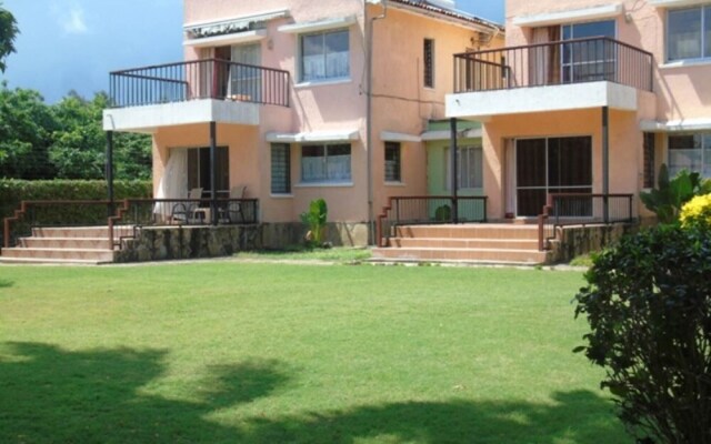 Visit Beautiful Mombasa and Stay at the Wonderful Makweru Villas