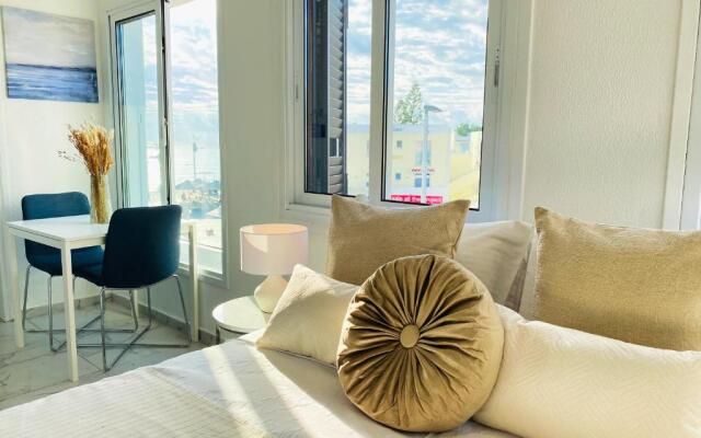 Phaedrus Living : Luxury Flat Lighthouse 75