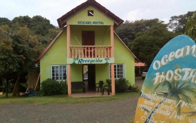 Oceans Hostal