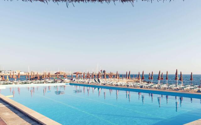 Mercure Civitavecchia Sunbay Park Hotel