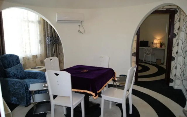 Kalun Shijue Hotel