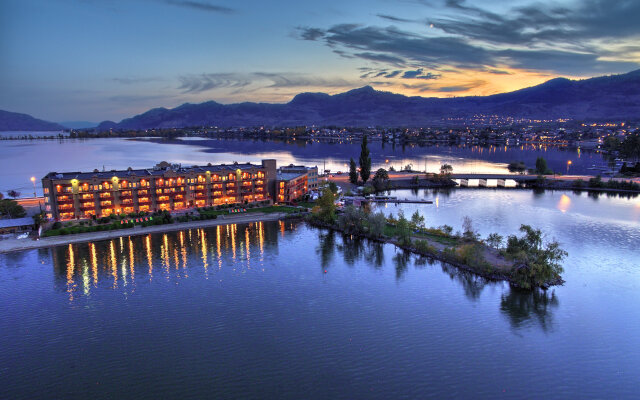 Holiday Inn Hotel & Suites Osoyoos, an IHG Hotel