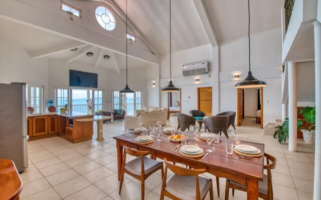 Tropical Suites Hotel