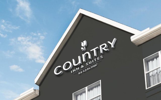 Country Inn & Suites by Radisson, Minot, ND