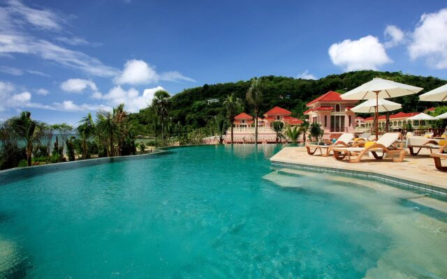Отель Centara Grand Beach Resort Phuket