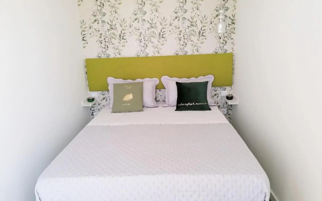 Window Garden Apartment