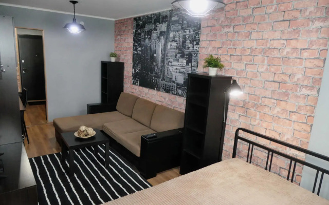 Home hotel 96 on Shchorsa street 103