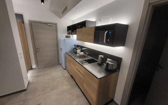 Attilio High Living Suites - Adults Only