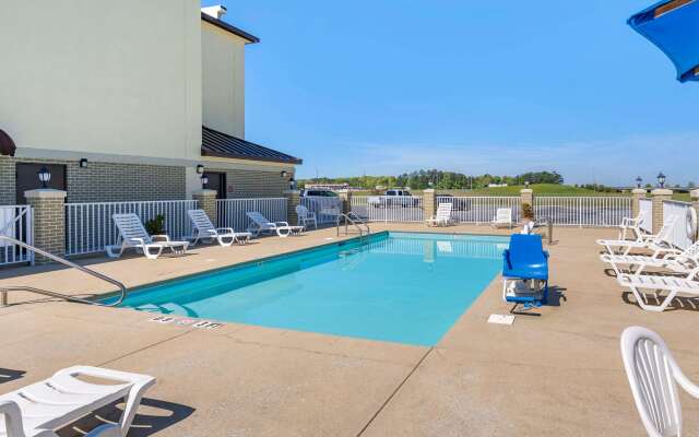 Comfort Inn & Suites Lincoln Talladega I-20