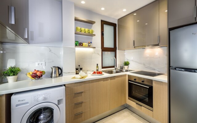 City Breeze Apartment