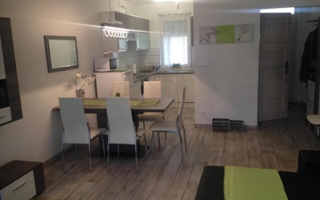 ZEN Apartman Sunshine