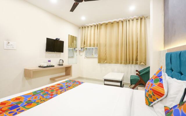 FabHotel Hari Kunj 900 m from Kashi Vishwanath Temple