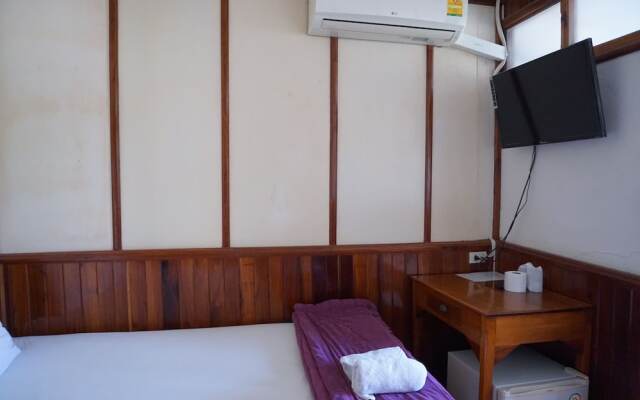 Suksomboon Hotel Chiangkhan