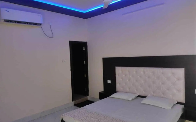 OYO 93194 Hotel Paris