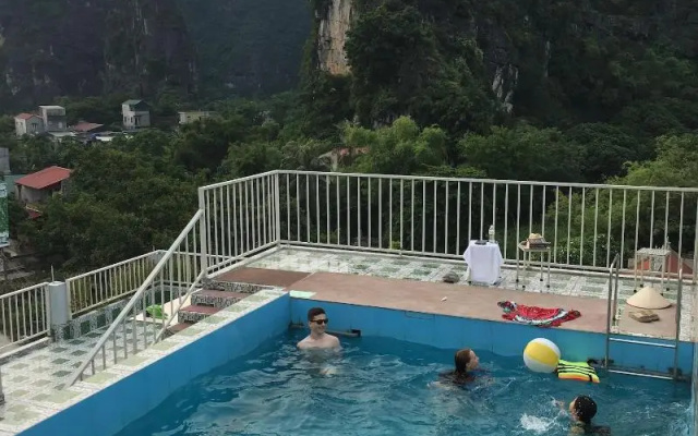 Limestone Boutique Hotel – Pool – Hoa Lu