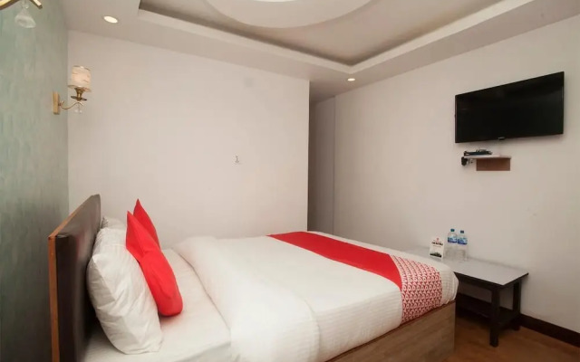Oyo 776 Hotel R Valley View And Family