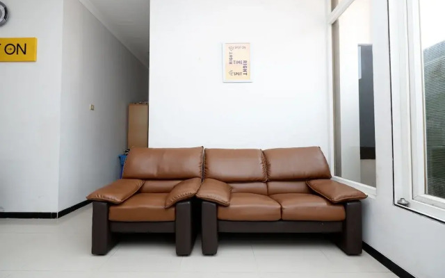 Unta Residence by OYO Rooms