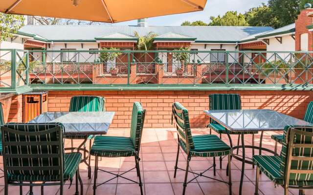 Courtyard Hotel Rosebank