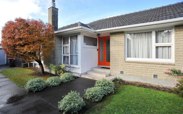 Woodbury Villa