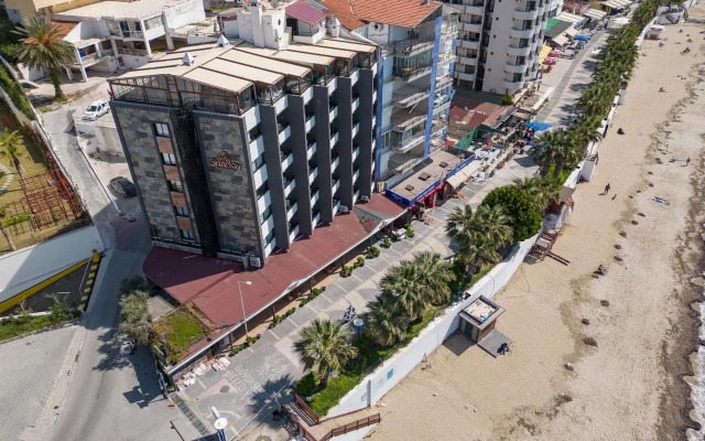 Sunday Beach Hotel