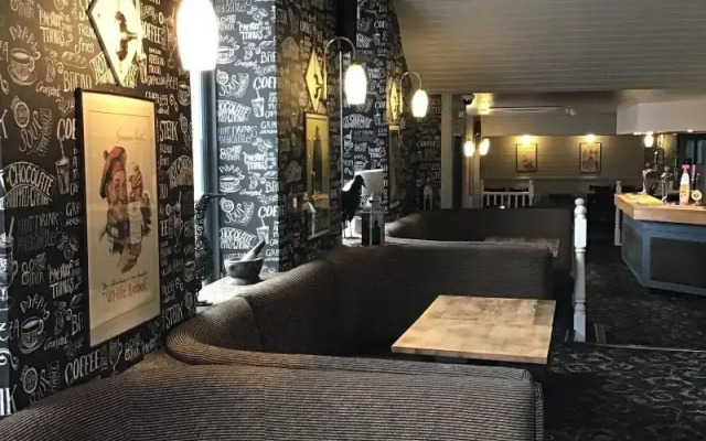 George Hotel