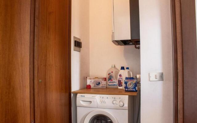 Box e Ampio Terrazzo per un Relax a 600 metri dal mare