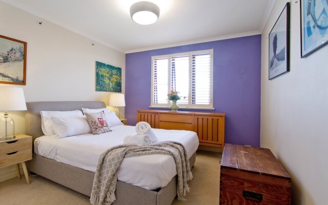 Expansive Views From Sydney 1 Bedroom Apartment