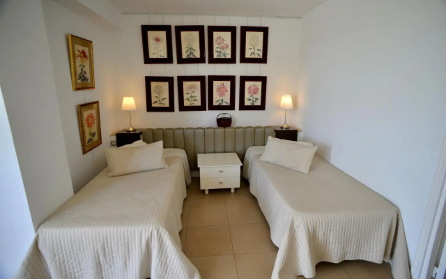 Auberge De La Calanque
