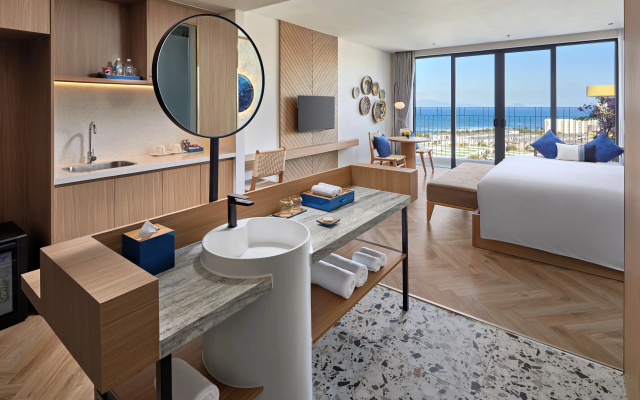 Wyndham Hoi An Royal Beachfront Resort & Villas