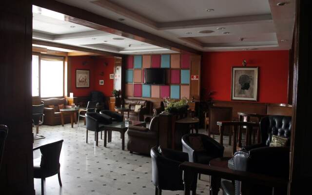 OYO 495 Hotel Chaupal