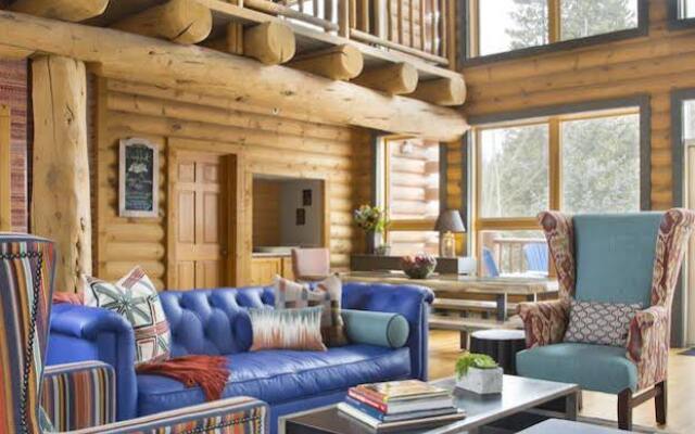 Allaire Timbers Inn