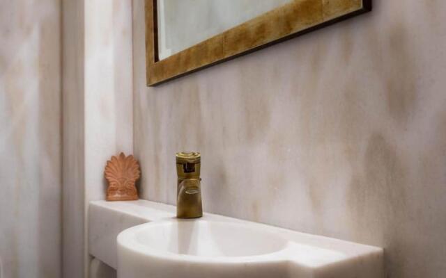 165 sm Penthouse Maisonette Apartment