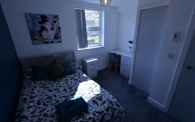 Plush Holiday Home in Coventry Near Coventry University