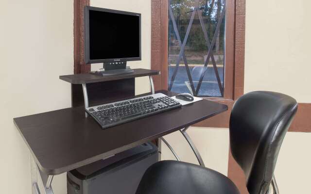 Knights Inn Battle Creek