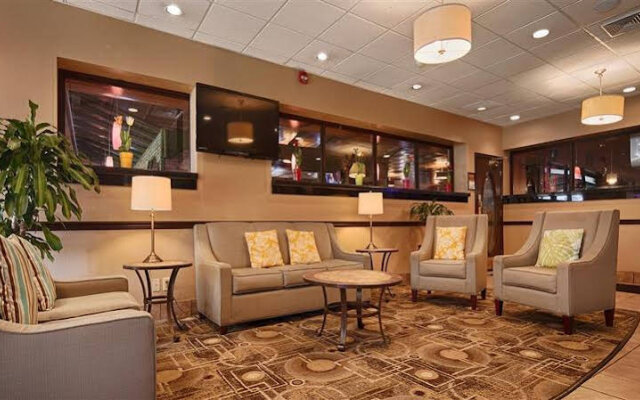 Best Western Plus Johnson City Hotel & Conference