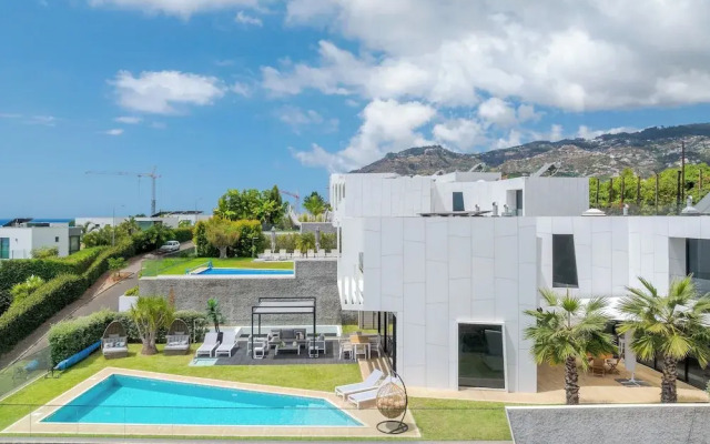 Luxury Diamond House