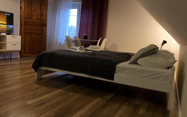 Dom Tkacki - Apartamenty - Pokoje - Jacuzzi