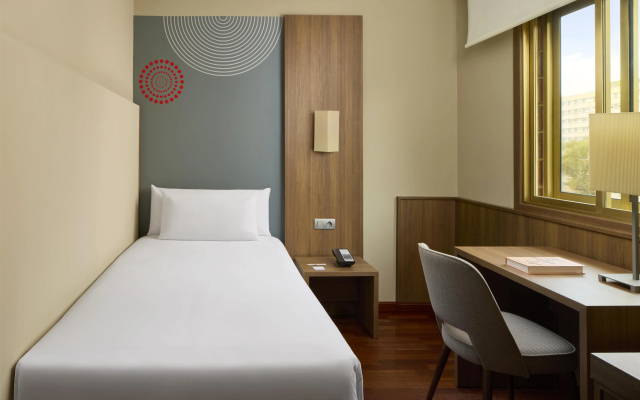 iStay by NH Zaragoza Sport Hotel