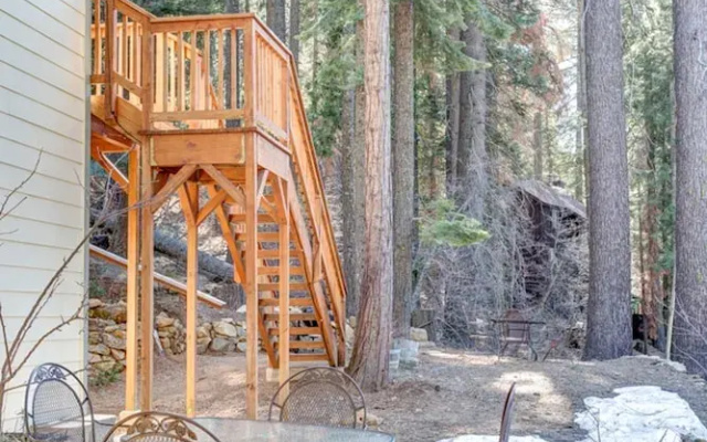 Yosemite Woods-lower