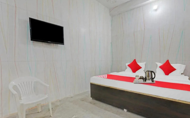 Oyo Flagship 702816 Sana Guest House