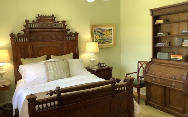 Manoir Chamberland (Adults Only, No Pets)