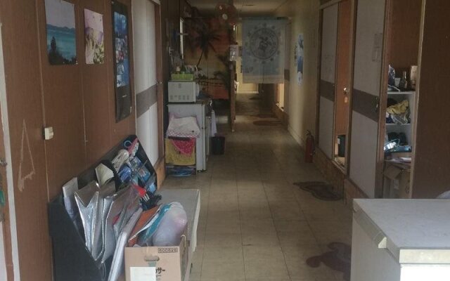Motobu Guesthouse Ryuboku