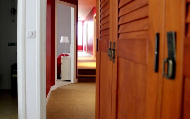 Hôtel les Aubépines