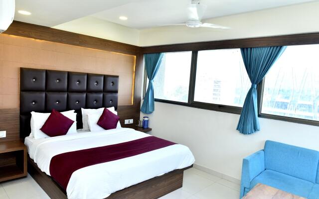 Royal King by Sky Stays Hotel
