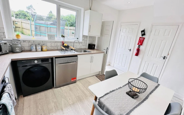 Pengam House