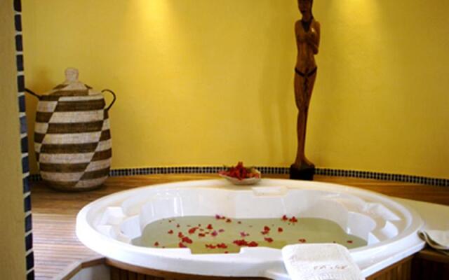 Royal Lodge Hotel