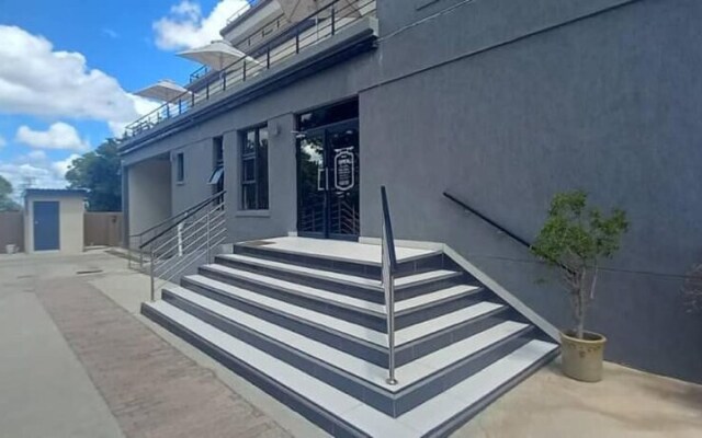 Staybridge Golfview Suites