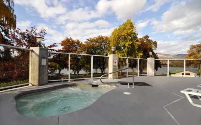 Best Western Lakeside Lodge & Suites