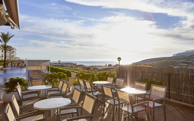 Zafiro Cala Mesquida Hotel