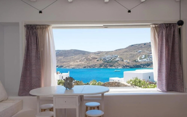 Luxury Sea View Apartment w shared pool